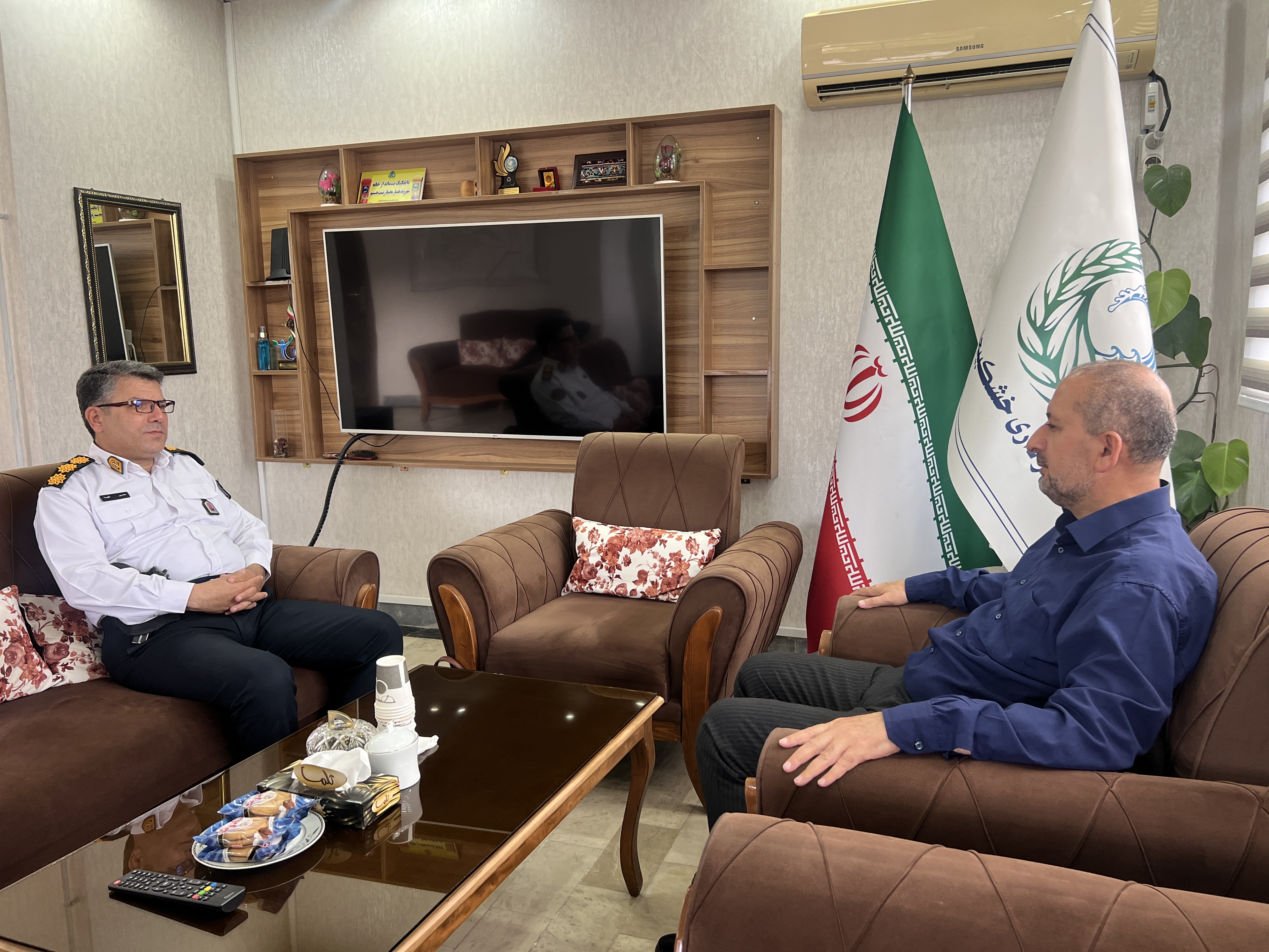 دیدار سرپرست شعب راهور شهرستان مرکز استان با شهردار خشکبیجار 