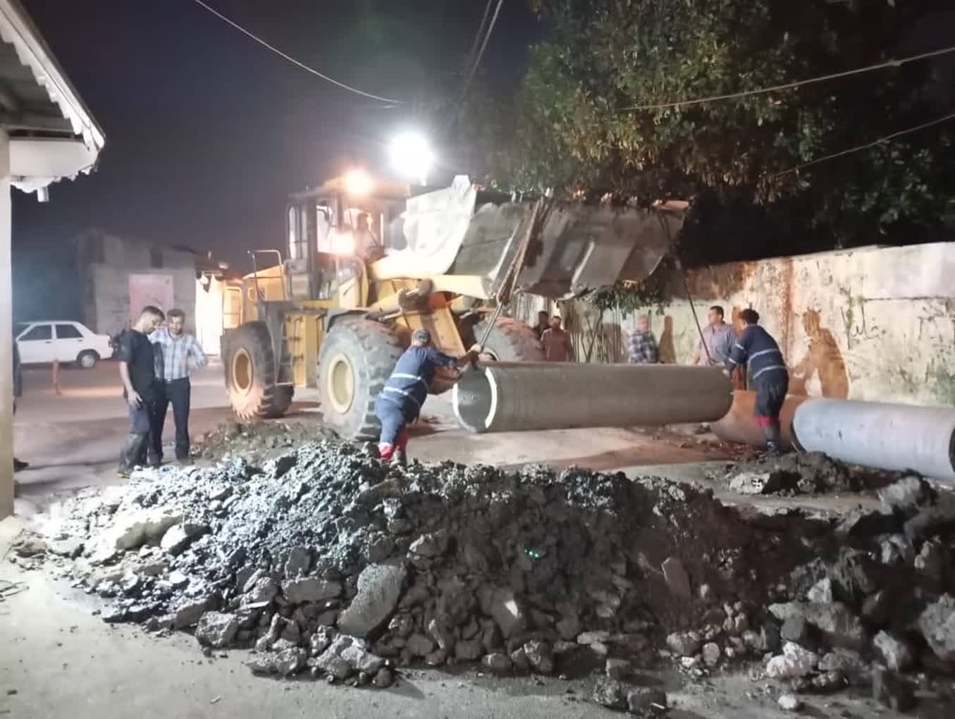 اجرای عملیات لوله‌گذاری در خیابان آیت‌الله سعیدی خشکبیجار برای هدایت آب‌های سطحی به پایان رسید