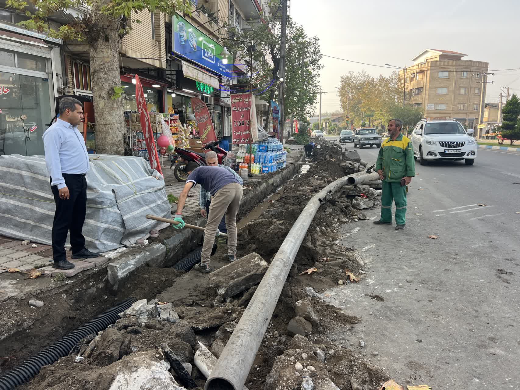 نوسازی سیستم هدایت آب‌های سطحی در بلوار شهید رئیسی به اجرا درآمد